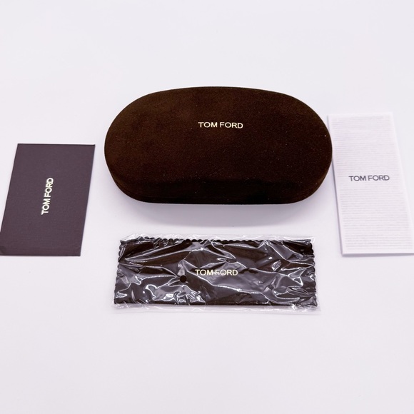 NEW TOM FORD RICKIE TF1007 01Y WOMEN SUNGLASSES TOM FORD FT1007/S BLACK EYEWEAR - Picture 11 of 11